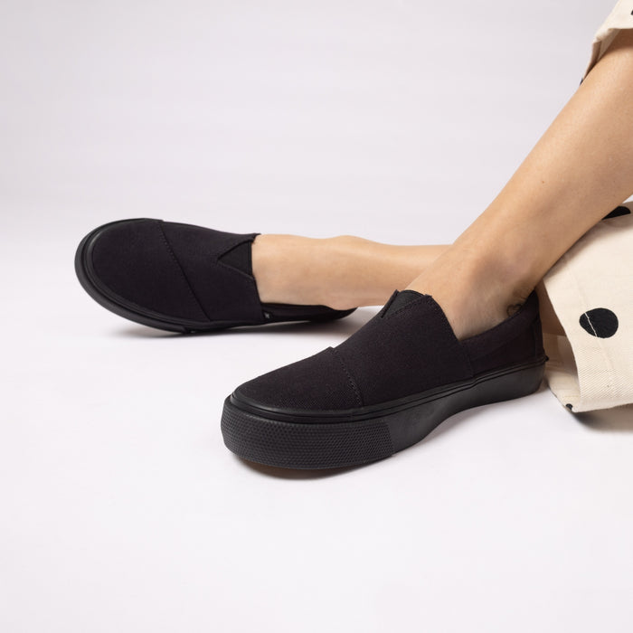 Alpargata Fenix Black Women Slip-On Shoes